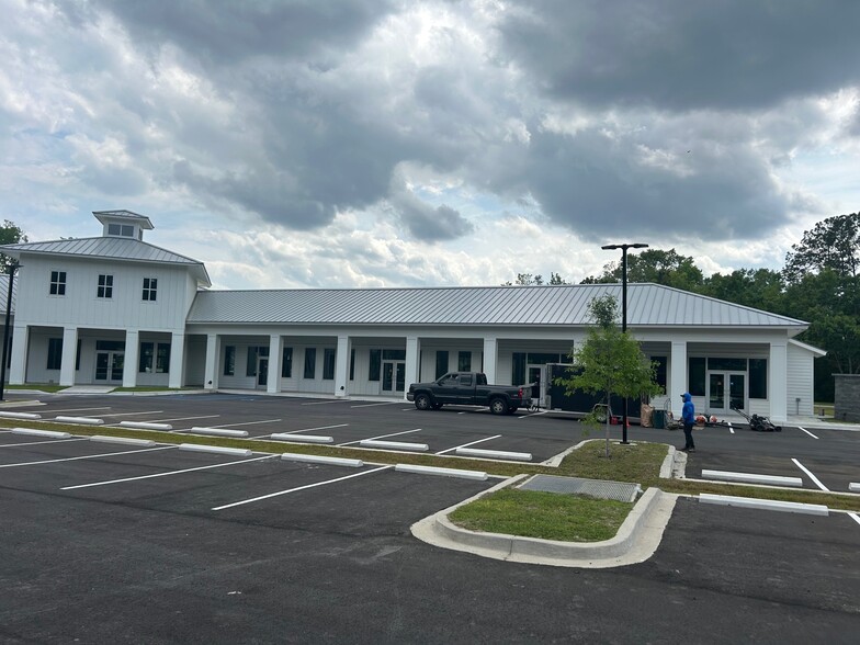 More Photos Of 555 Shadowmoss Pkwy, Charleston General Retail For Lease