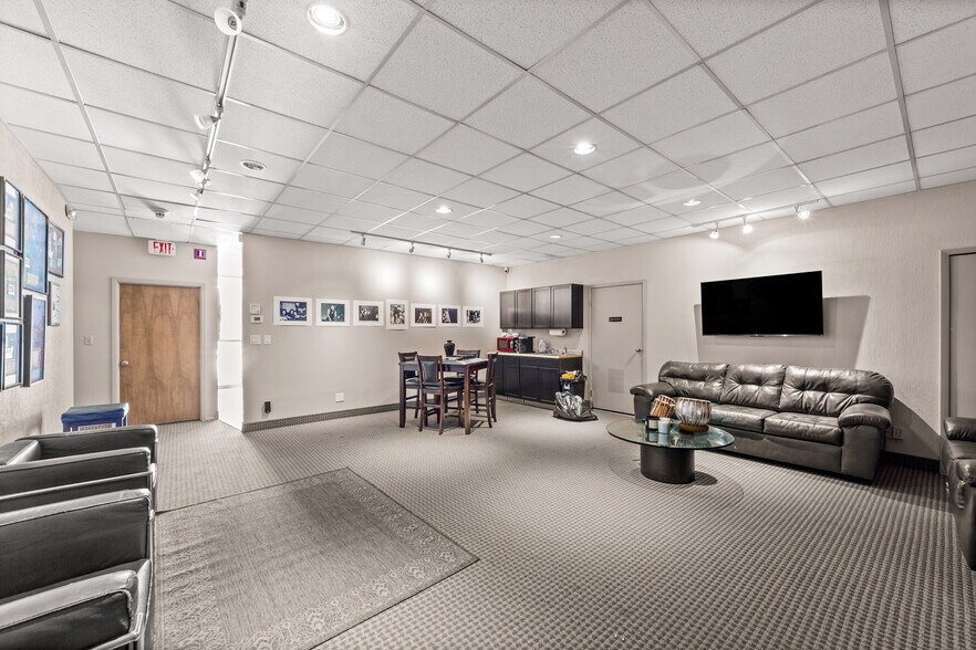 More Photos Of 23330 Commerce Park, Beachwood Office For Sale