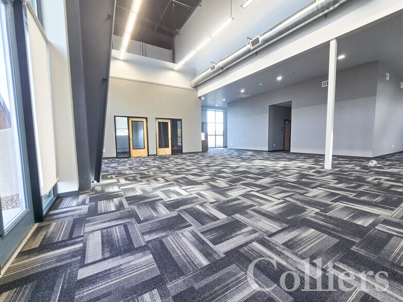 More Photos Of 240 Eastland Dr, Twin Falls Flex For Lease