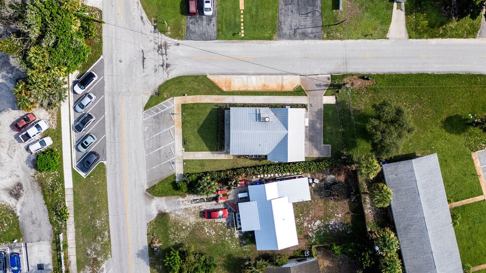 More Photos Of 1766 14th Ave, Vero Beach Restaurant For Sale