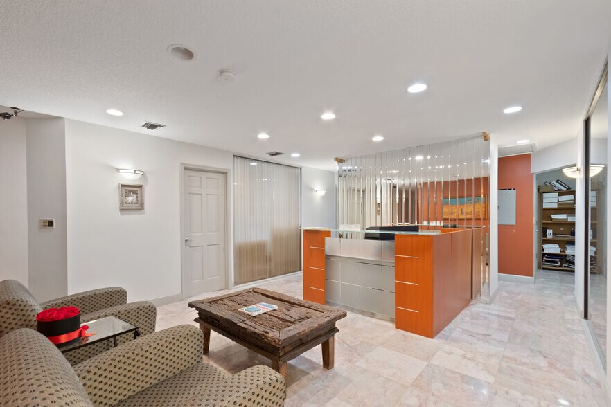 More Photos Of 6971 N Federal Hwy, Boca Raton Medical For Sale