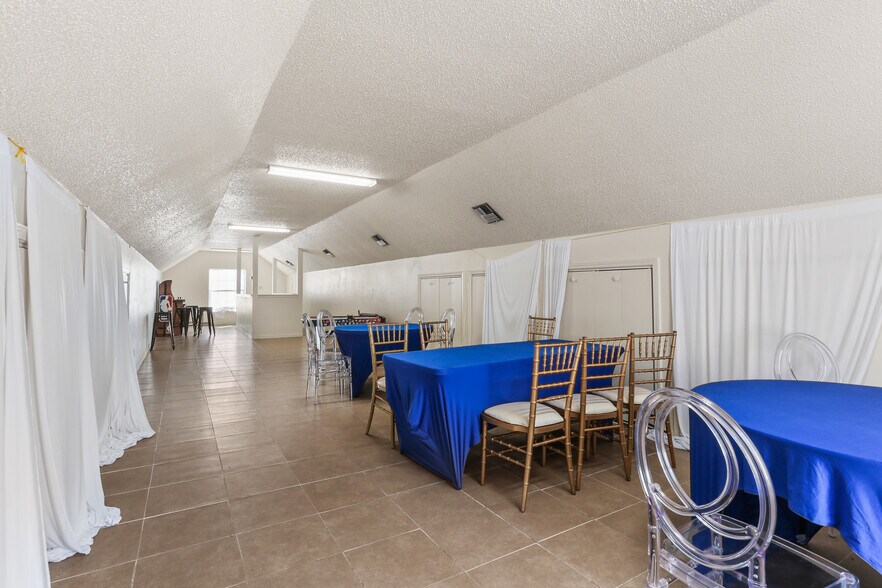 More Photos Of 1420 Fourth St, Westwego Daycare Center For Lease