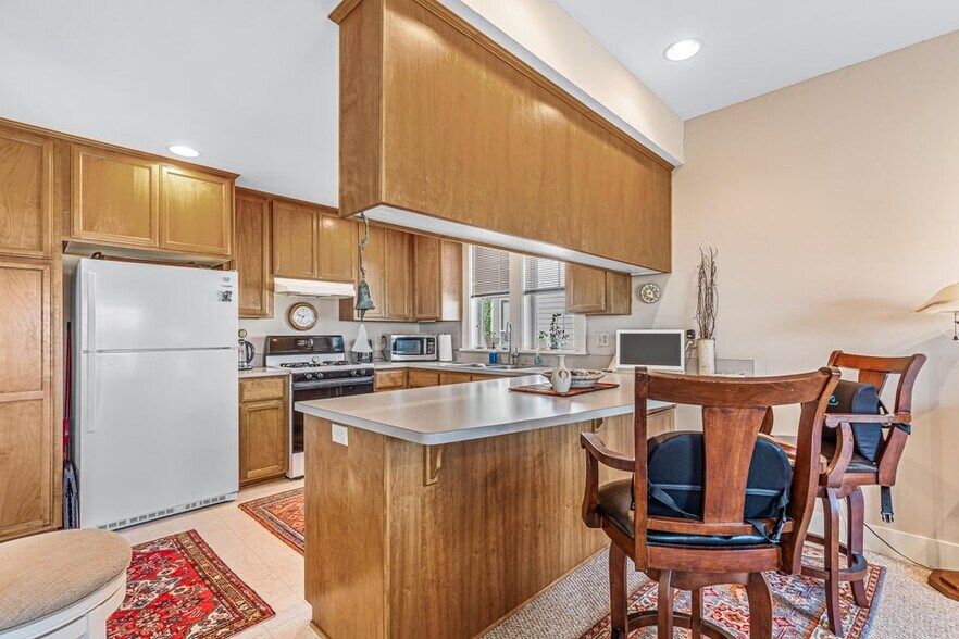 More Photos Of 545 A St, Ashland Apartments For Sale