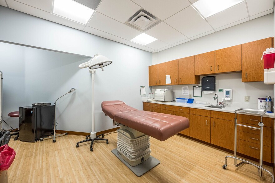 More Photos Of 4401 E Lohman Ave, Las Cruces Medical For Sale