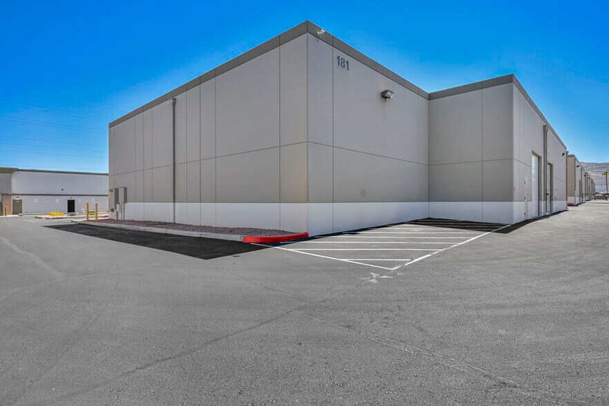 More Photos Of 181 N Gibson Rd, Henderson Warehouse For Sale