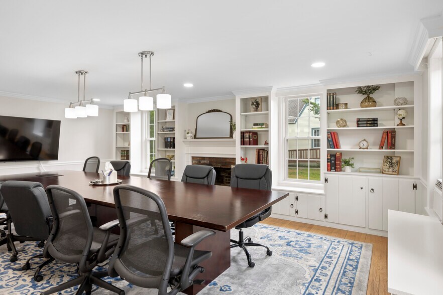 More Photos Of 205 Delaware Ave, Delmar Loft Creative Space For Lease