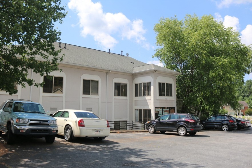 More Photos Of 808 Commerce Blvd, Riverdale Medical For Sale