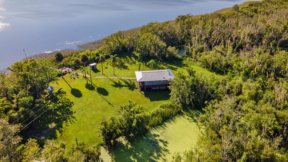 More Photos Of 6001 Bird Island Dr, Lady Lake Lodge Meeting Hall For Sale