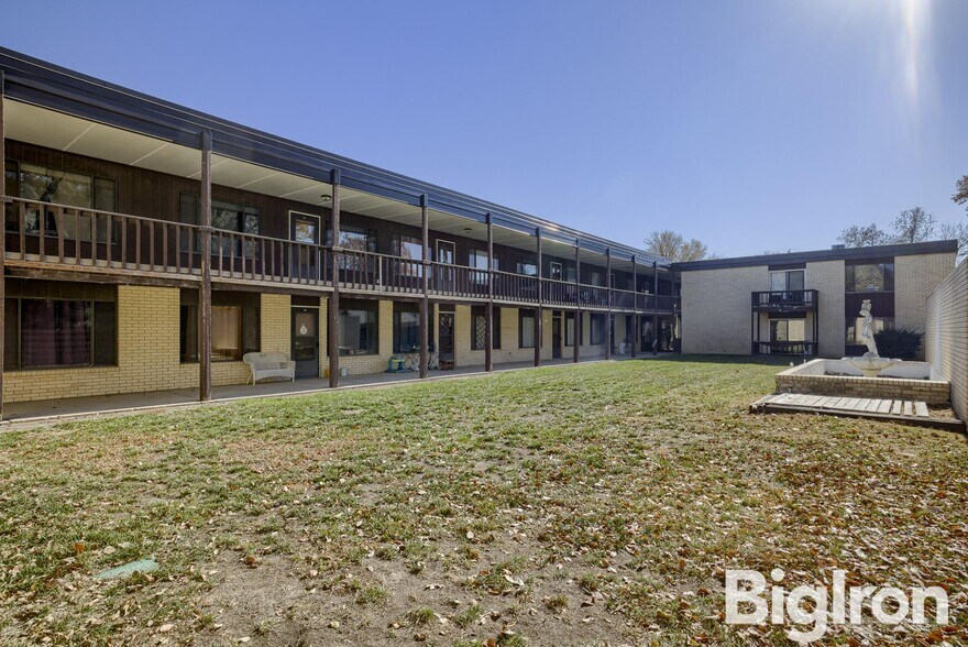 More Photos Of 633 E 10th St, York Apartments For Sale