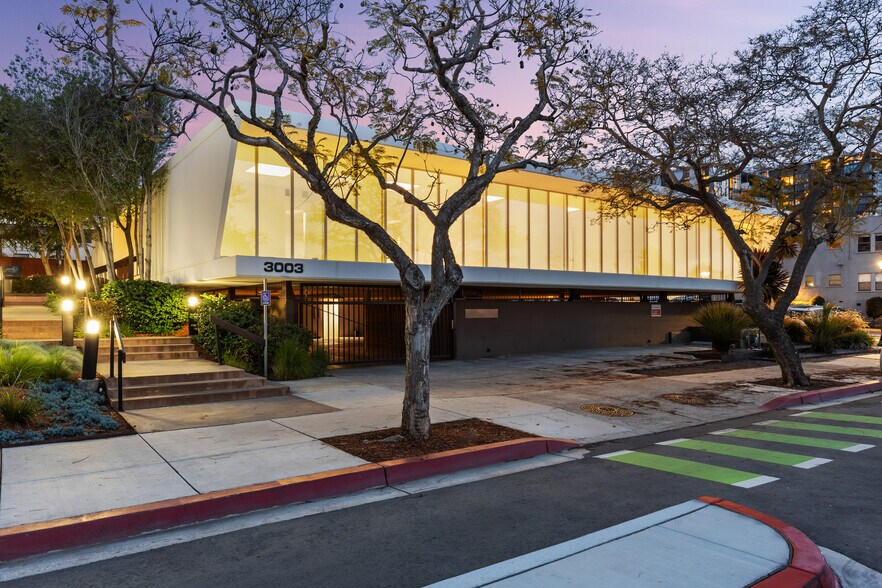 More Photos Of 3003 4th Ave, San Diego Medical For Lease