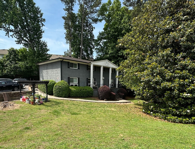 More Photos Of 2331 Peachwood Cir NE, Atlanta Apartments For Sale