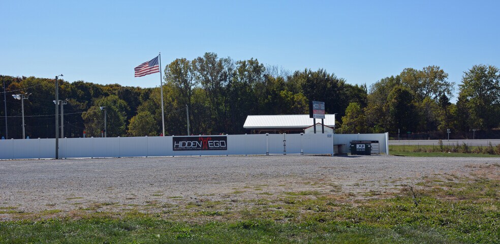 More Photos Of 555 Ohio st, Kendallville Land For Sale