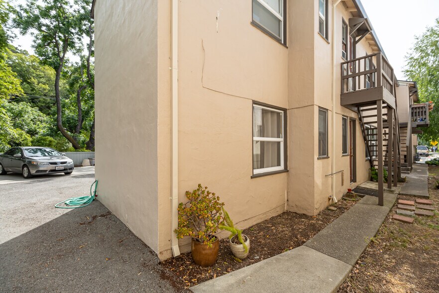 More Photos Of 1512--1516 San Anselmo Ave, San Anselmo Apartments For Sale