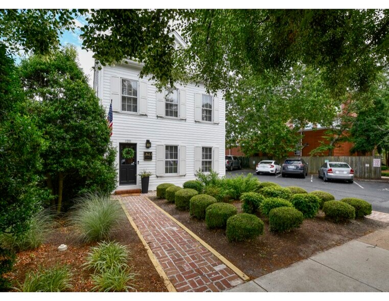 More Photos Of 1211 Caroline St, Fredericksburg Loft Creative Space For Lease