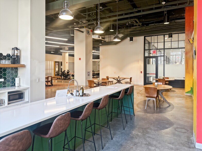 More Photos Of 609-625 Broad St, Newark Coworking Space
