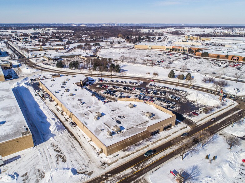 Primary Photo Of 1809-1859 Adams St, Mankato Storefront For Lease