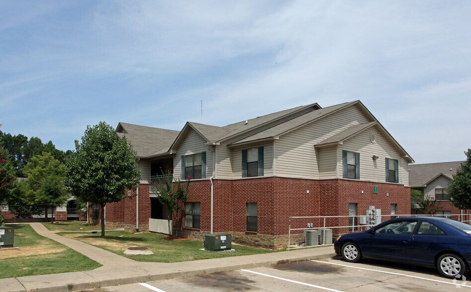 More Photos Of 1636 Raymond Rd, Jackson Apartments For Sale