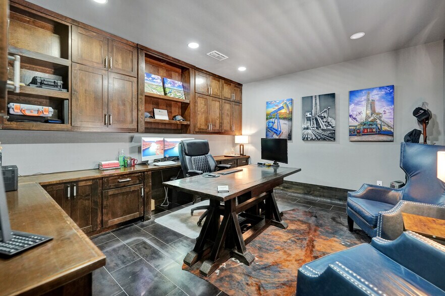 More Photos Of 9013 W County Road 160, Midland Showroom For Sale