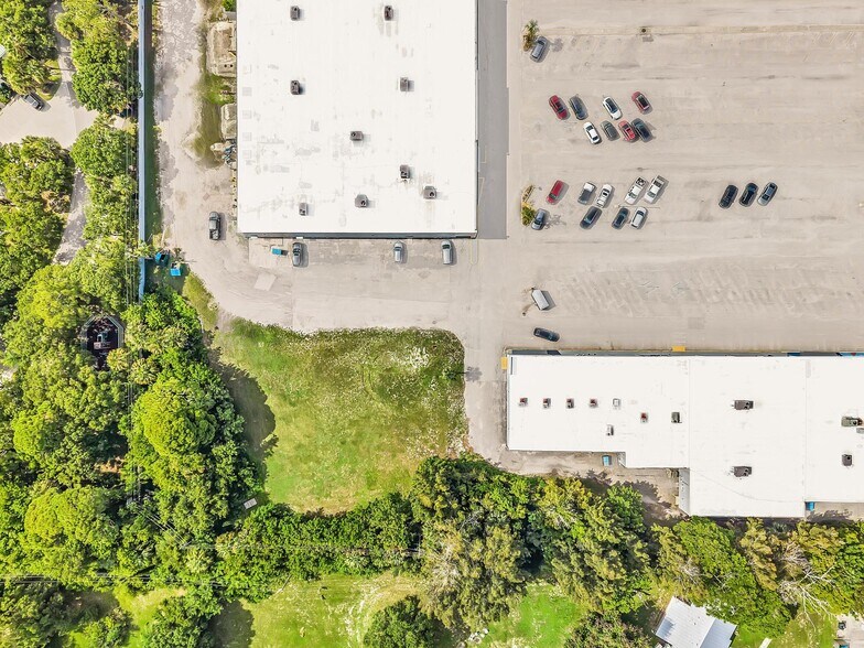 More Photos Of 7121-7177 S US Highway 1, Port Saint Lucie General Retail For Lease