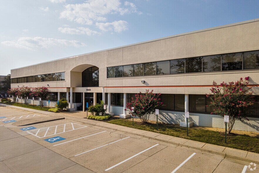More Photos Of 6820 Commercial Dr, Springfield Research And Development For Lease