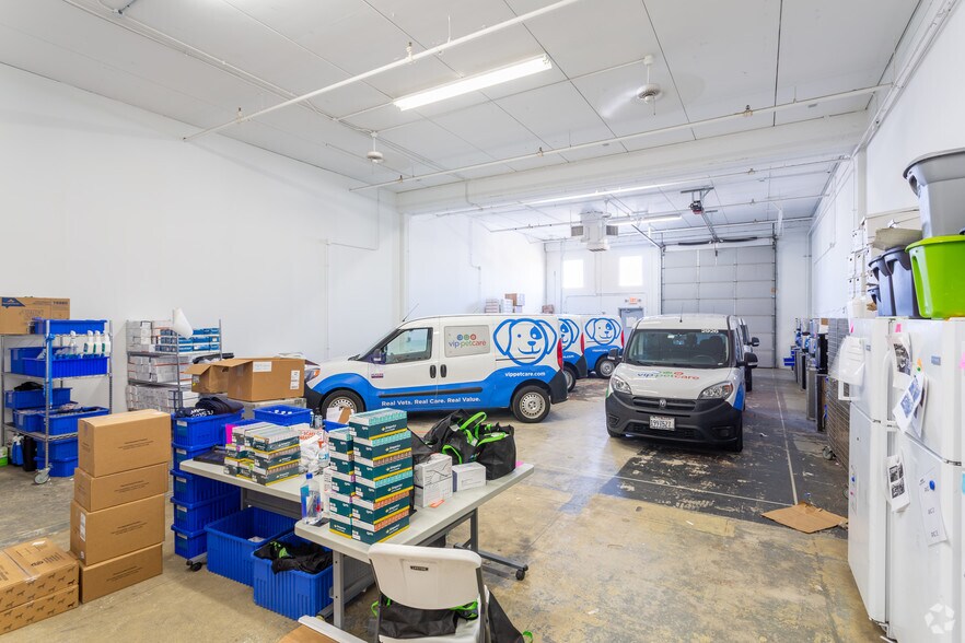 More Photos Of 1701 Quincy Ave, Naperville Light Distribution For Lease