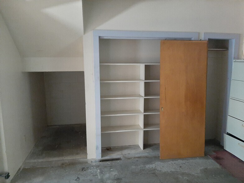 More Photos Of 2 Crane Park Dr, Wilbraham Medical For Lease