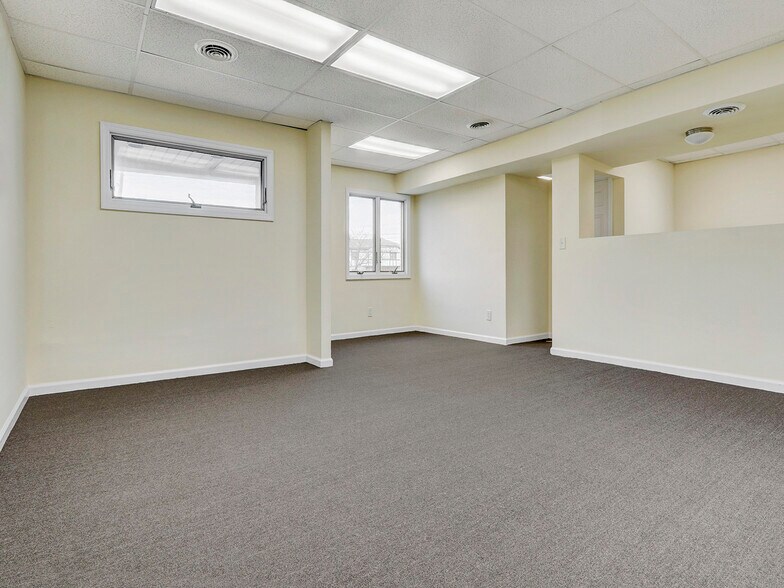 More Photos Of 1919 Deer Park Ave, Deer Park Office For Sale