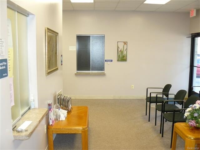 More Photos Of 27500 Hoover Rd, Warren Medical For Lease