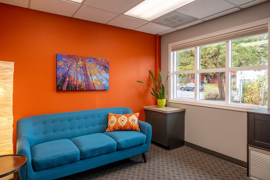 More Photos Of 5828 N Lombard, Portland Medical For Sale