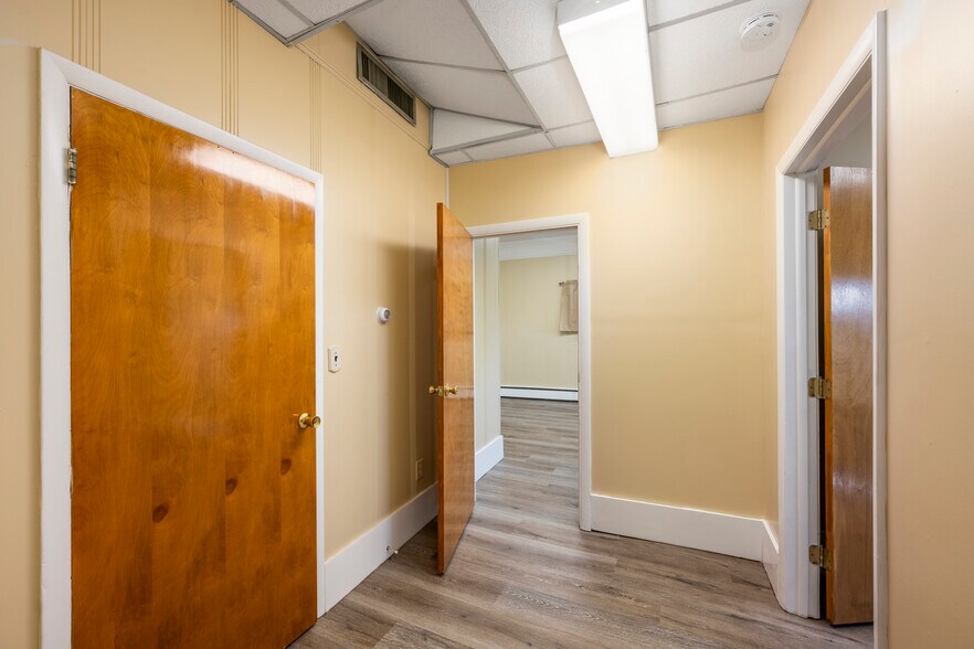 More Photos Of 64 Gleneida Ave, Carmel Storefront Retail Office For Lease