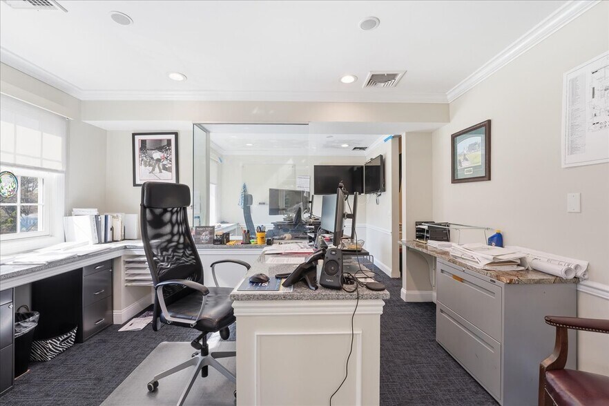 More Photos Of 96 Freneau Ave, Matawan Office For Sale