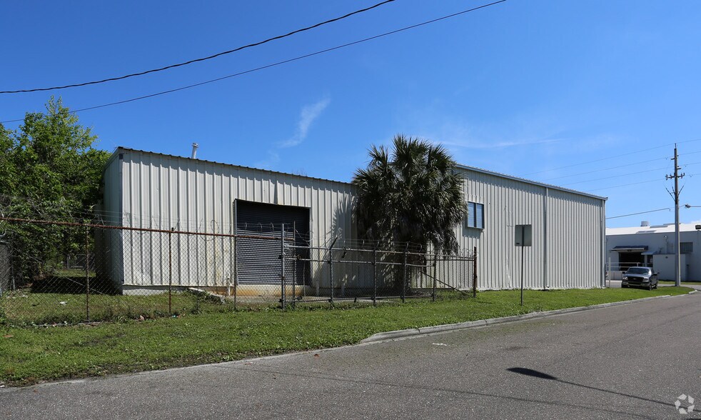 More Photos Of 820 Barnett St, Jacksonville Warehouse For Sale