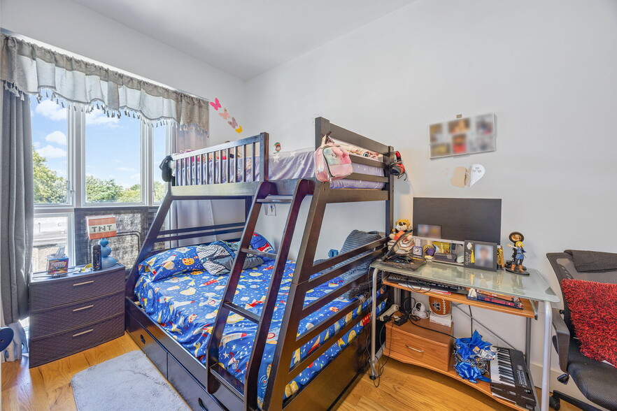 More Photos Of 305 Sumpter St, Brooklyn Apartments For Sale
