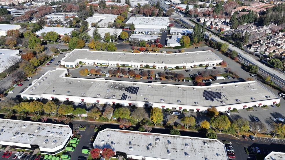 More Photos Of 2526 Qume Dr, San Jose Light Distribution For Lease