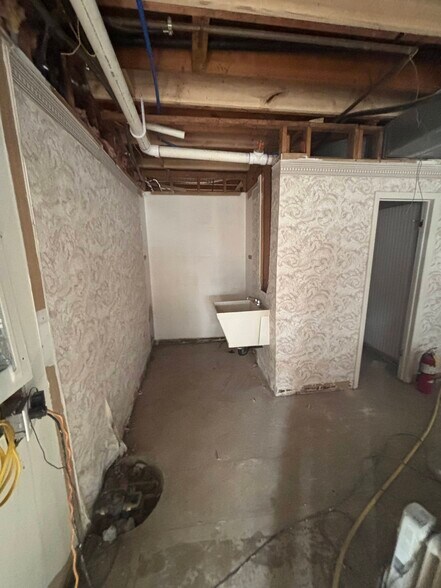 More Photos Of 510 S Burnt Mill Rd, Voorhees Office For Lease