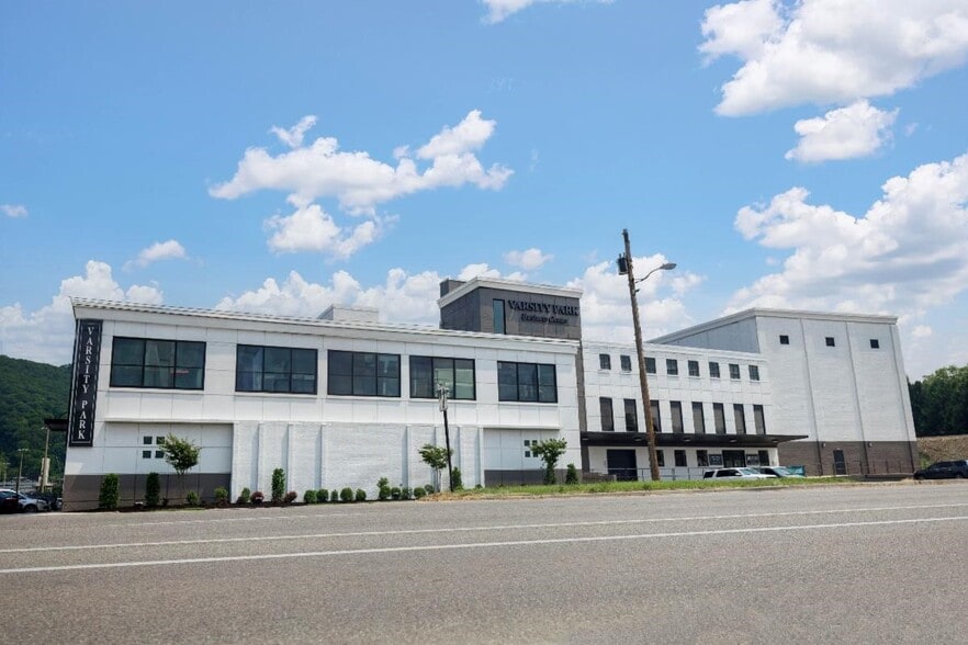 More Photos Of 1948 Franklin Rd SW, Roanoke Office For Lease