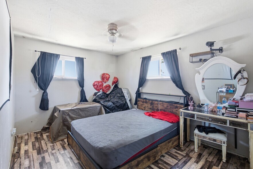 More Photos Of 4806 Guymon St, San Diego Apartments For Sale
