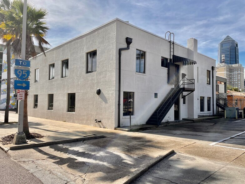More Photos Of 245 E Adams St, Jacksonville Loft Creative Space For Lease