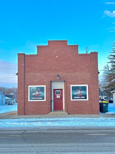 Primary Photo Of 510 Main St, Ormsby Restaurant For Sale