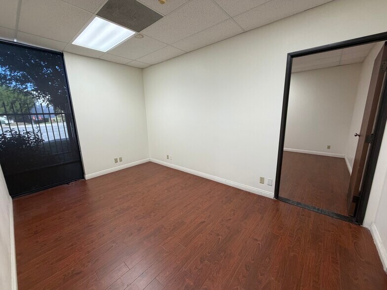 More Photos Of 18320 Bedford Cir, City of Industry Warehouse For Lease