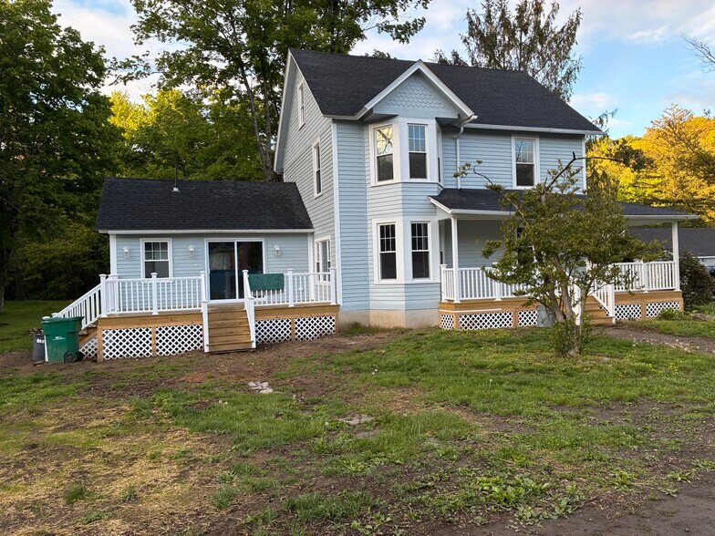 Primary Photo Of 9 Loomis St, Winsted Healthcare For Sale