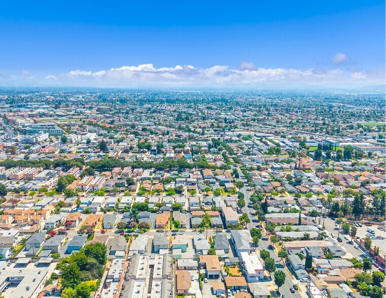 More Photos Of 221 S Bushnell Ave, Alhambra Multifamily For Sale