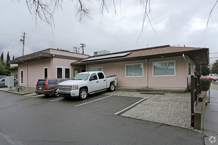 More Photos Of 502 Mace Blvd, Davis Office For Lease