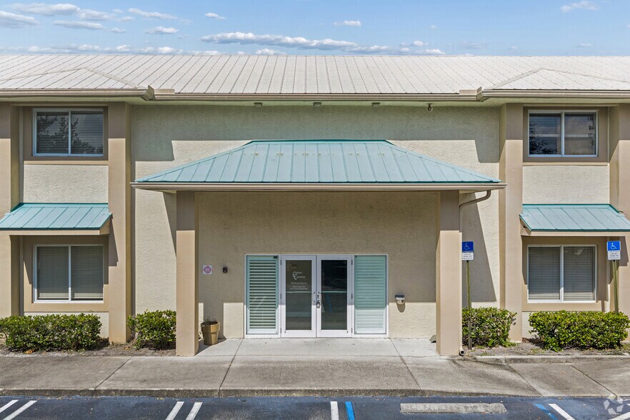More Photos Of 740 NW Enterprise Dr, Port Saint Lucie Manufacturing For Lease