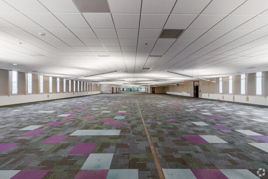 More Photos Of 3721 Tecport Dr, Harrisburg Office For Sale