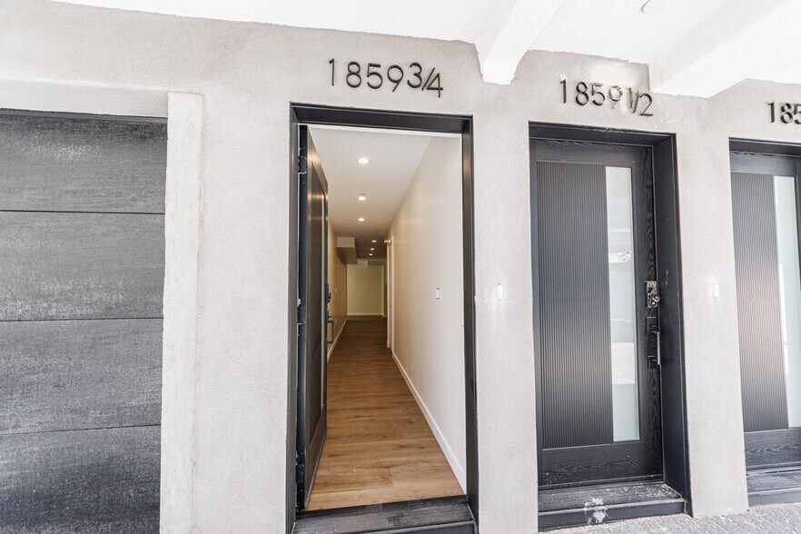 More Photos Of 1857 Crenshaw Blvd, Los Angeles Apartments For Sale