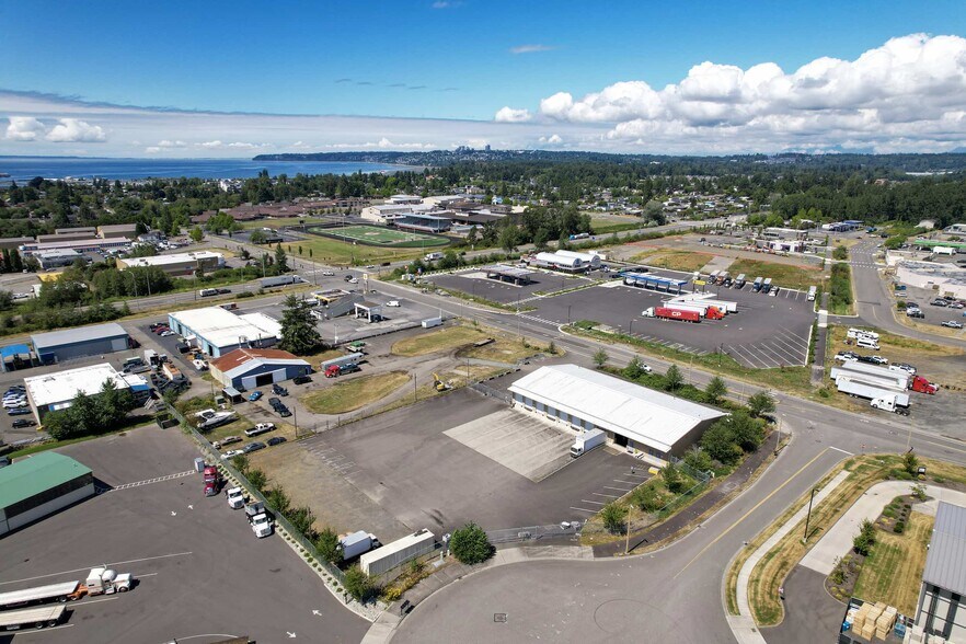 More Photos Of 1525 Boblett St, Blaine Warehouse For Sale