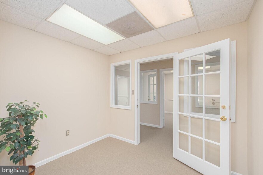 More Photos Of 9615 Champion Ct, Manassas Medical For Lease
