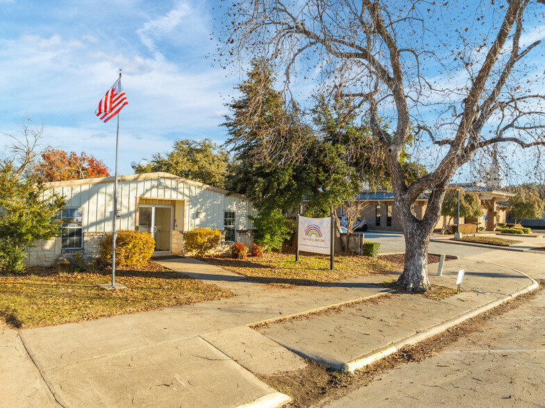 Primary Photo Of 219 E Elm St, Hillsboro Office Residential For Sale