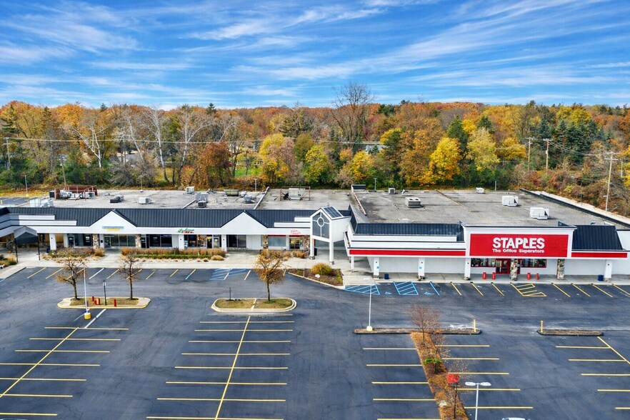 Primary Photo Of 43141-43315 Woodward Ave, Bloomfield Hills Unknown For Lease